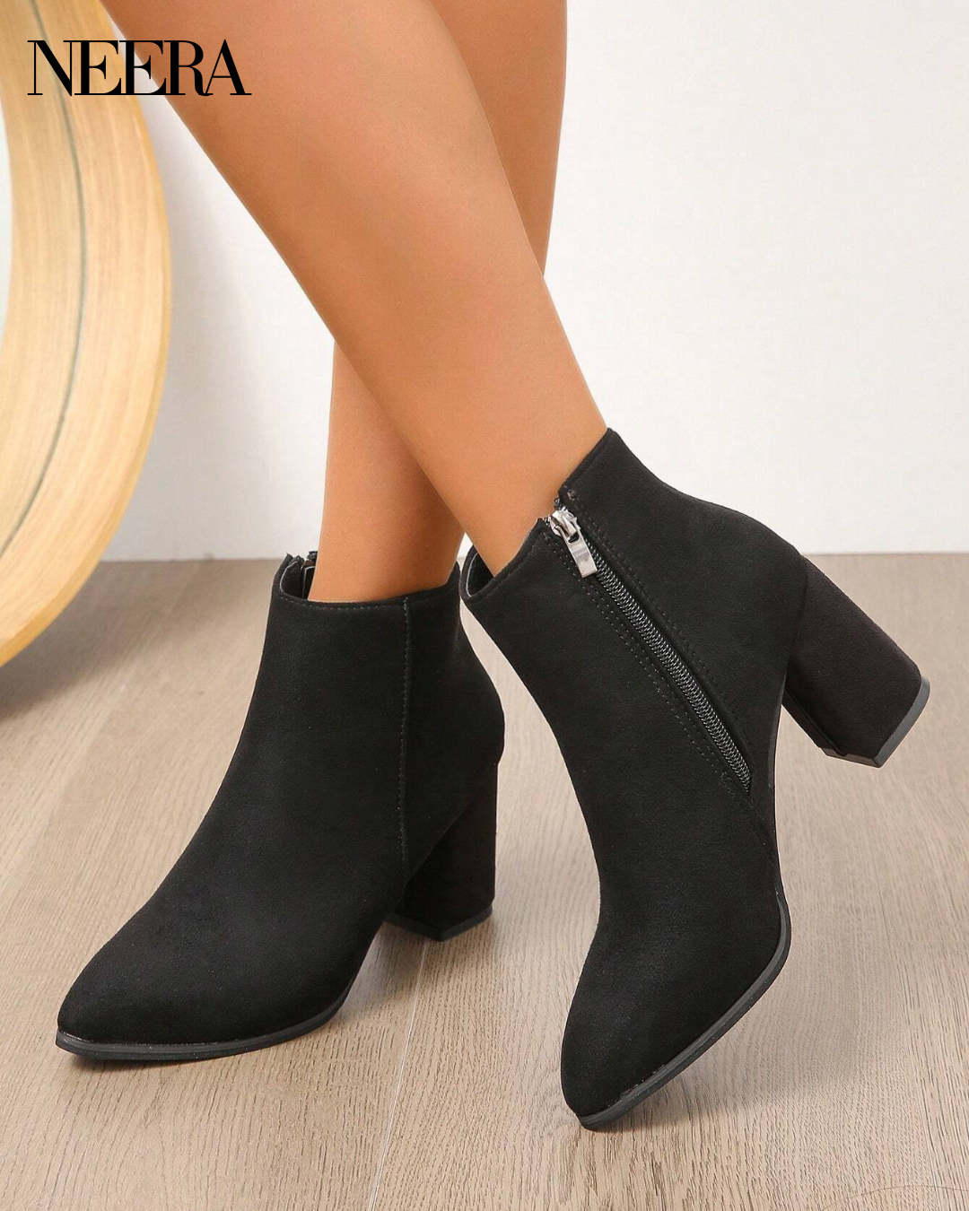 Shoes with heel and side zip