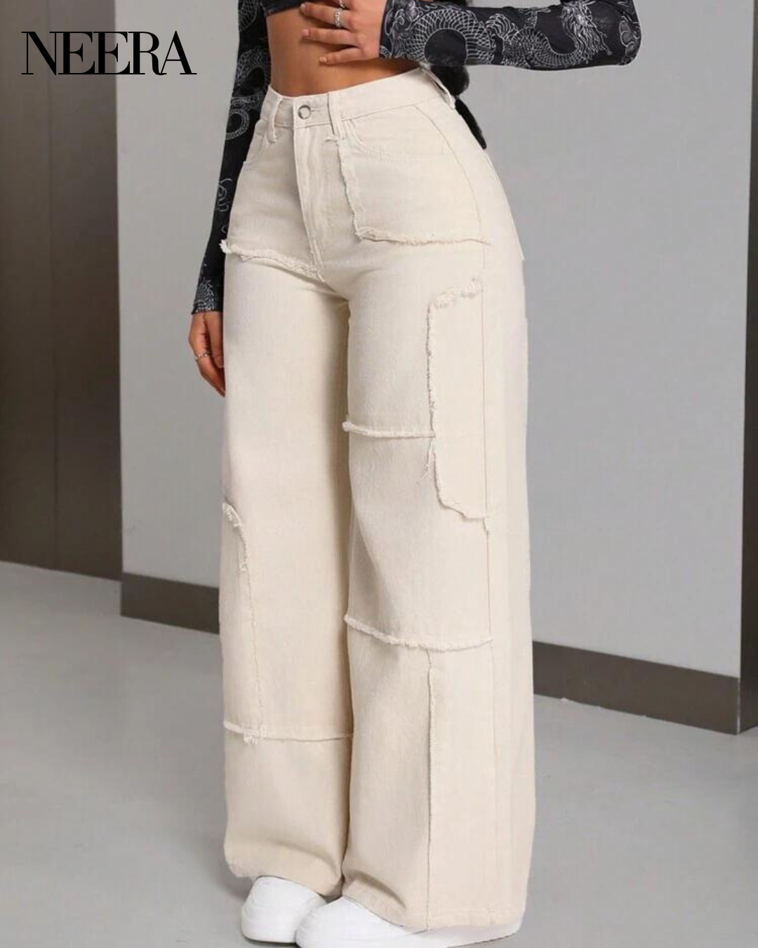 High waist jeans with wide leg stitching